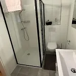 Gemuetliche Seeblickwohnung Lara Апартаменты