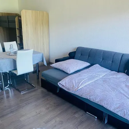 Апартаменты Gemuetliche Seeblickwohnung Lara *