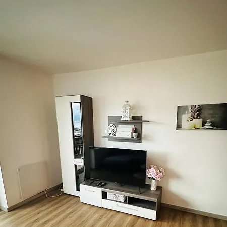 Gemuetliche Seeblickwohnung Lara Sattendorf