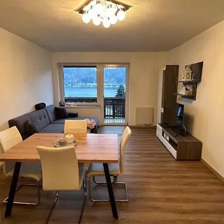 Gemuetliche Seeblickwohnung Lara Apartment Sattendorf